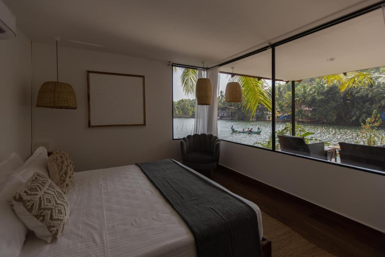 Pont Bleu Suites Riverside & Pool Canacona Extérieur photo