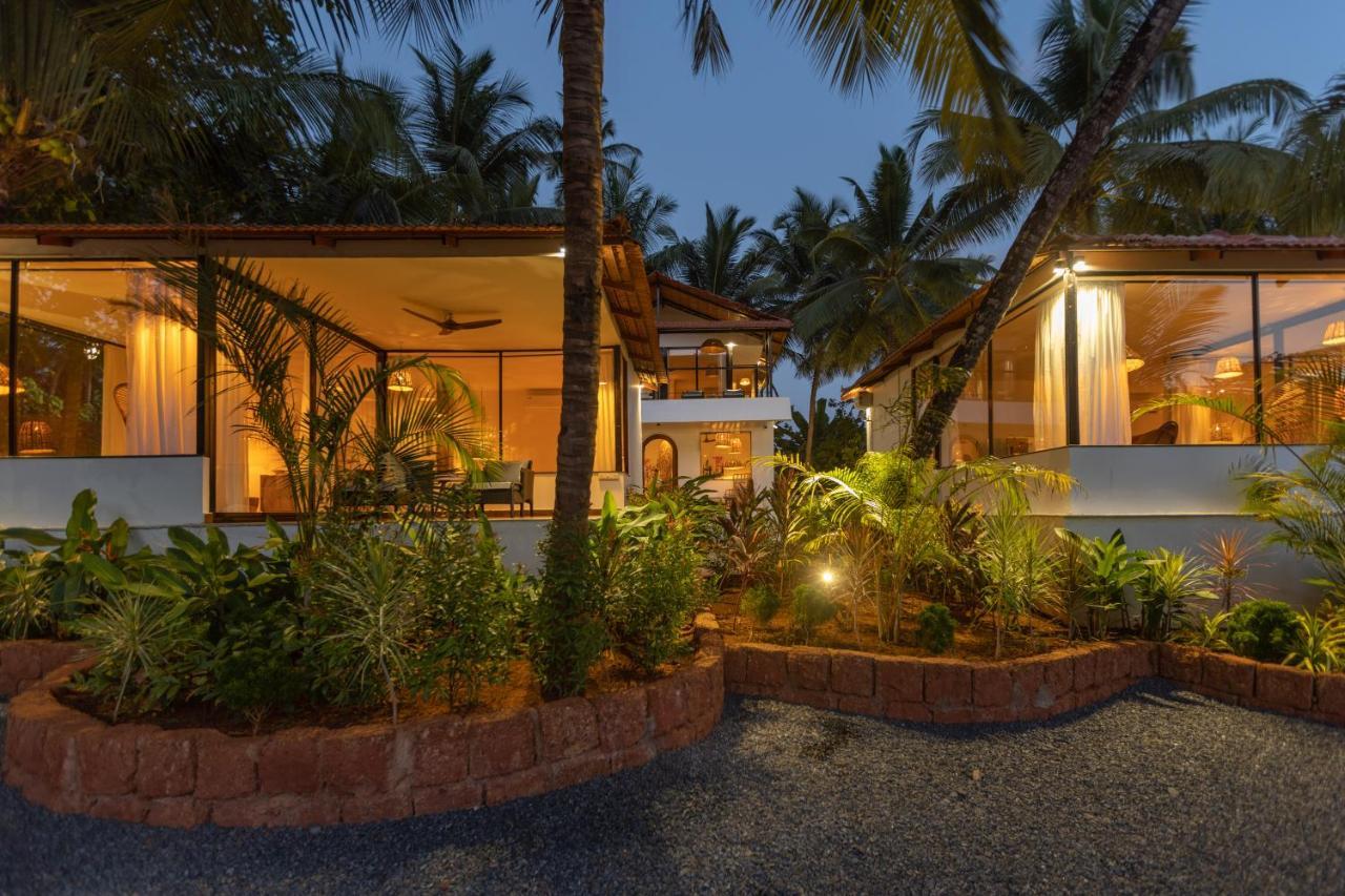 Pont Bleu Suites Riverside & Pool Canacona Extérieur photo