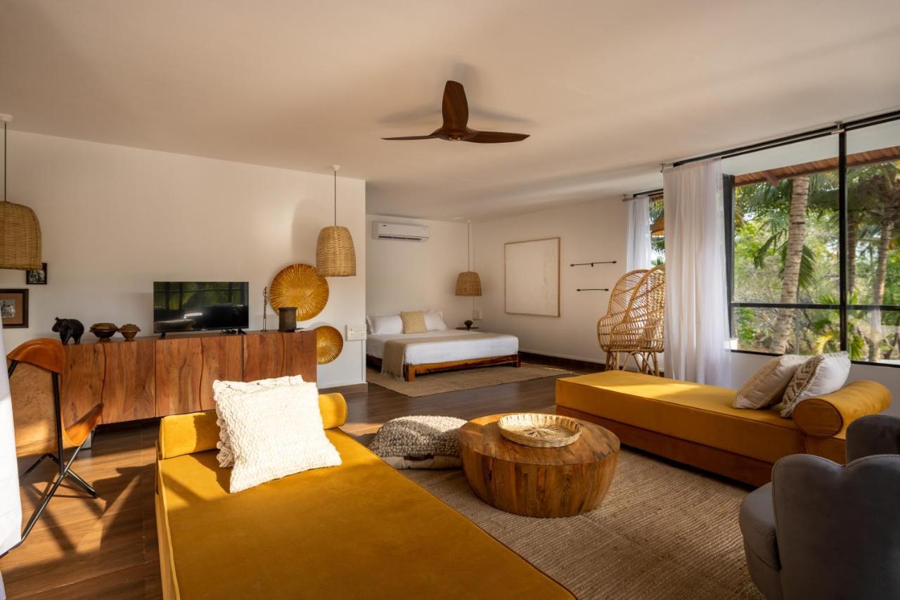 Pont Bleu Suites Riverside & Pool Canacona Extérieur photo