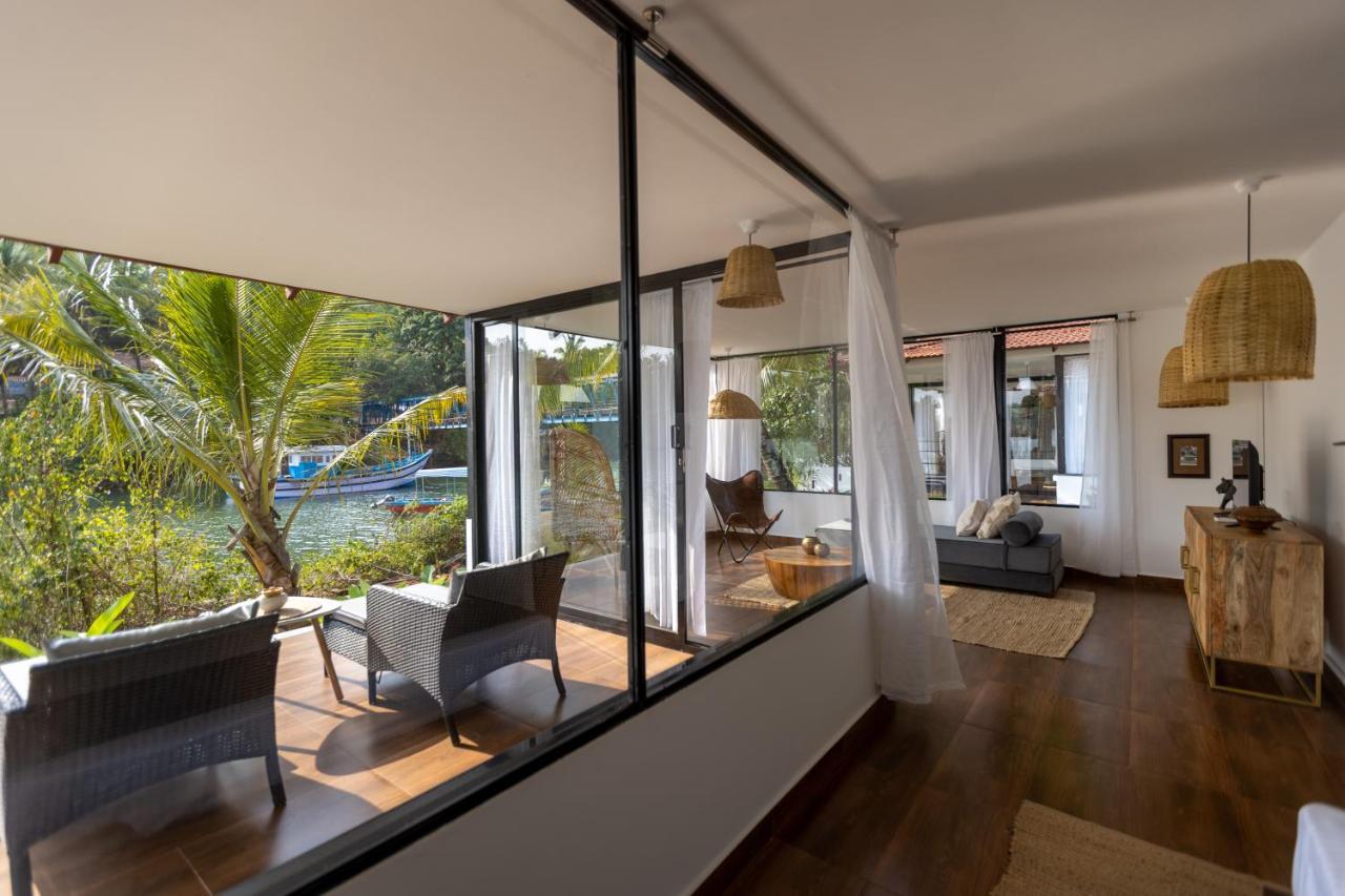 Pont Bleu Suites Riverside & Pool Canacona Extérieur photo