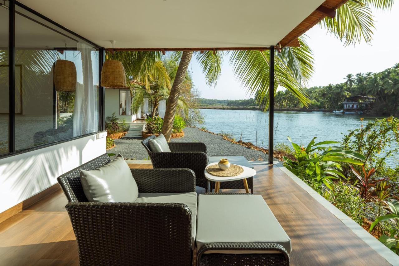 Pont Bleu Suites Riverside & Pool Canacona Extérieur photo
