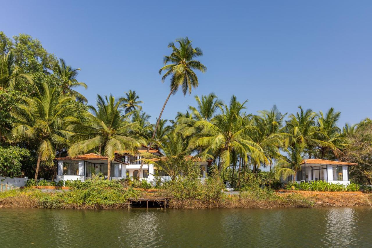 Pont Bleu Suites Riverside & Pool Canacona Extérieur photo