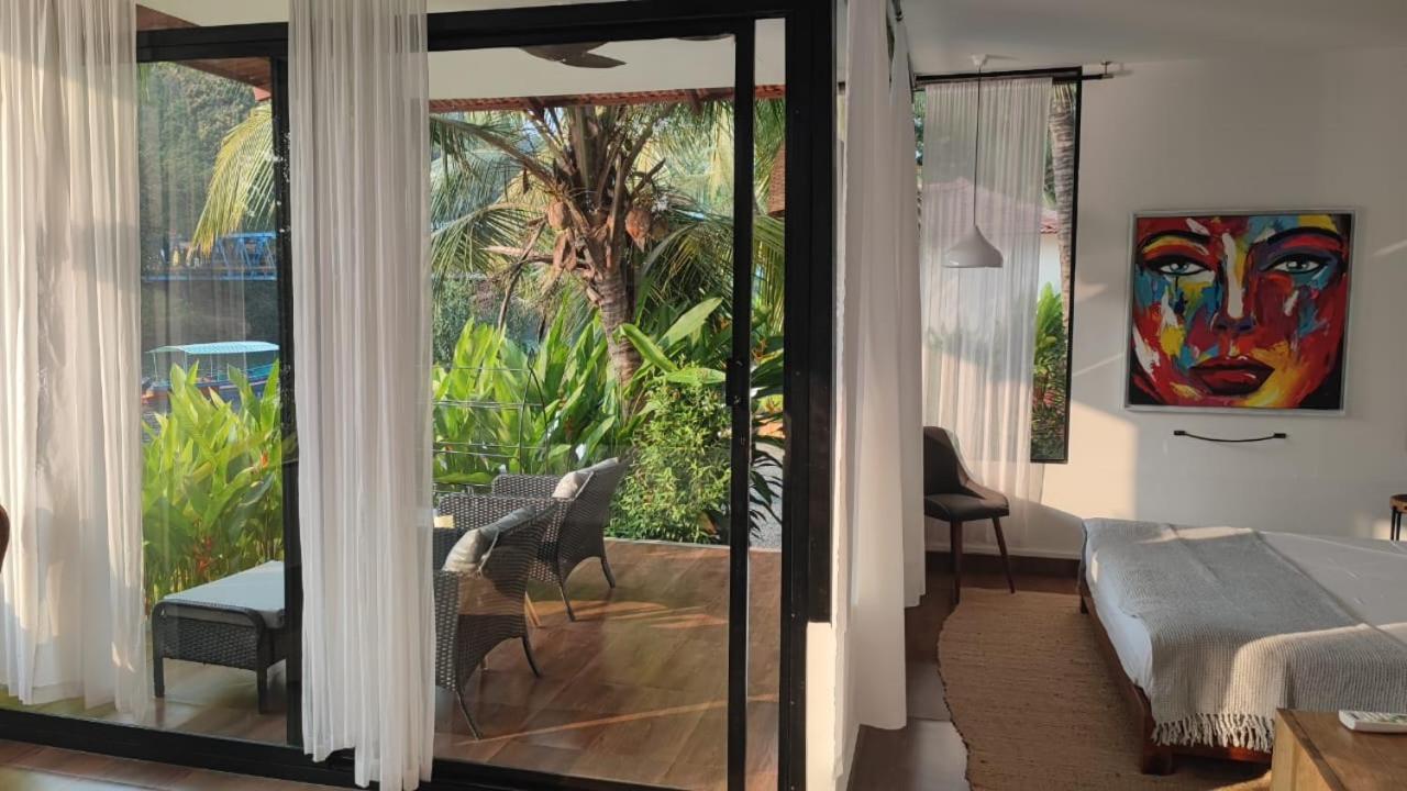 Pont Bleu Suites Riverside & Pool Canacona Extérieur photo